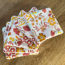 Charger l'image dans la galerie, Popeline de coton - Fleurs jaunes