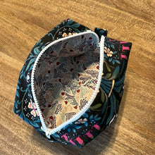 Charger l'image dans la galerie, Trousse de toilettes </p> Plusieurs coloris disponibles