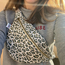 Charger l'image dans la galerie, Sac banane </p>à personnaliser