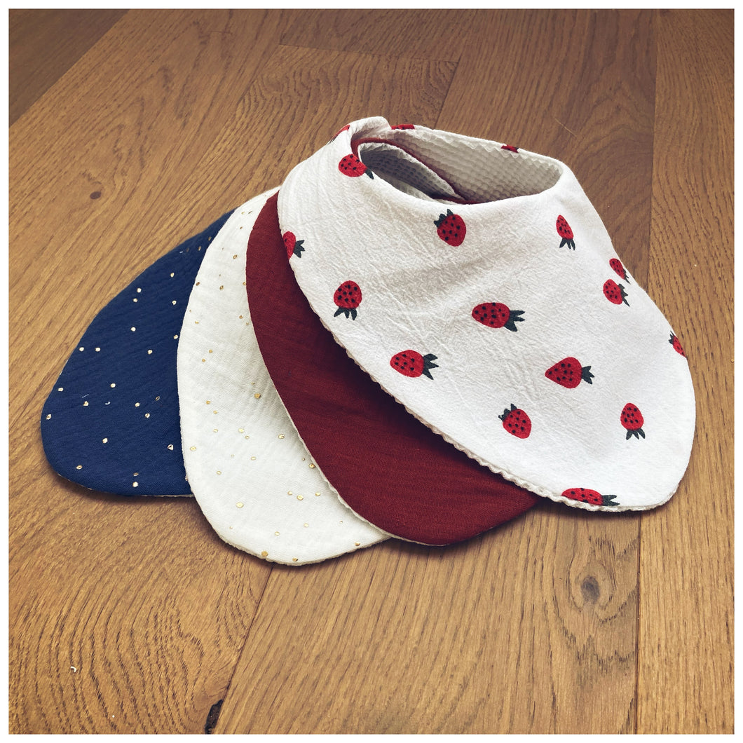 Lot 2 bavoirs bandana </p>à personnaliser