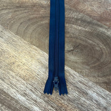 Charger l&#39;image dans la galerie, Fermeture éclair fine 20 cm - Plusieurs coloris
