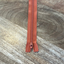 Charger l&#39;image dans la galerie, Fermeture éclair fine 20 cm - Plusieurs coloris
